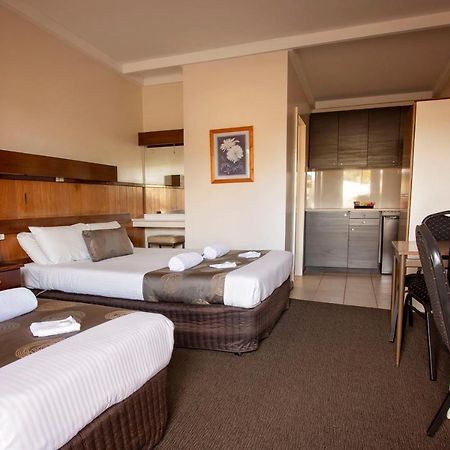 Hi Way Eight Motor Inn Стауэлл Экстерьер фото