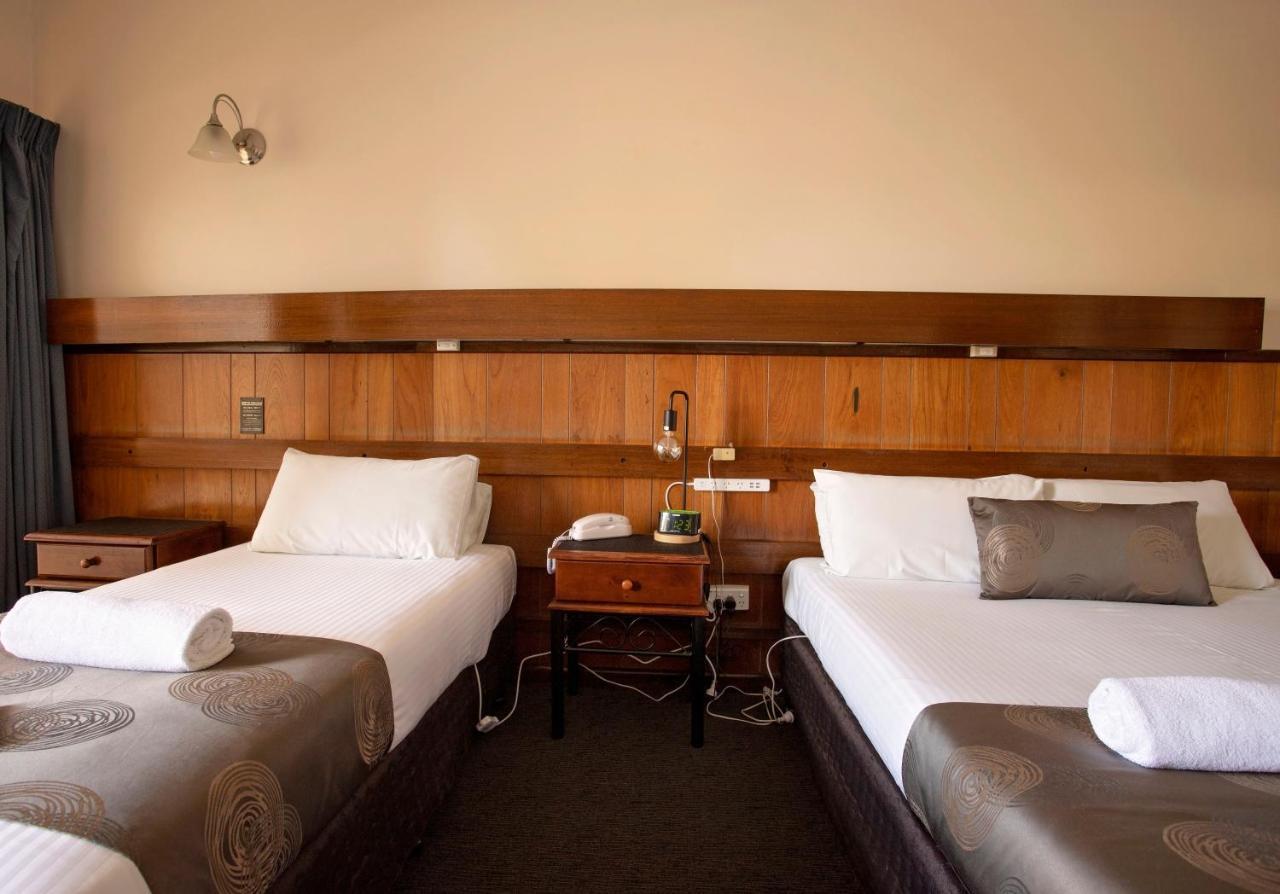 Hi Way Eight Motor Inn Стауэлл Экстерьер фото
